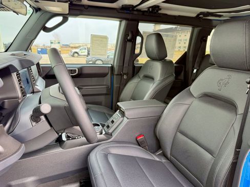 New 2026 Ford Bronco Badlands w/ Sasquatch Package image 11