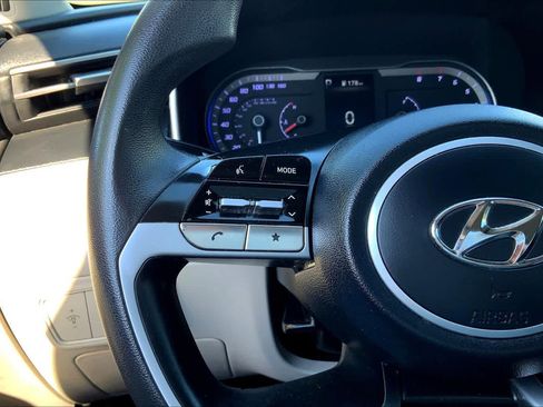 Used 2022 Hyundai Tucson SE image 23