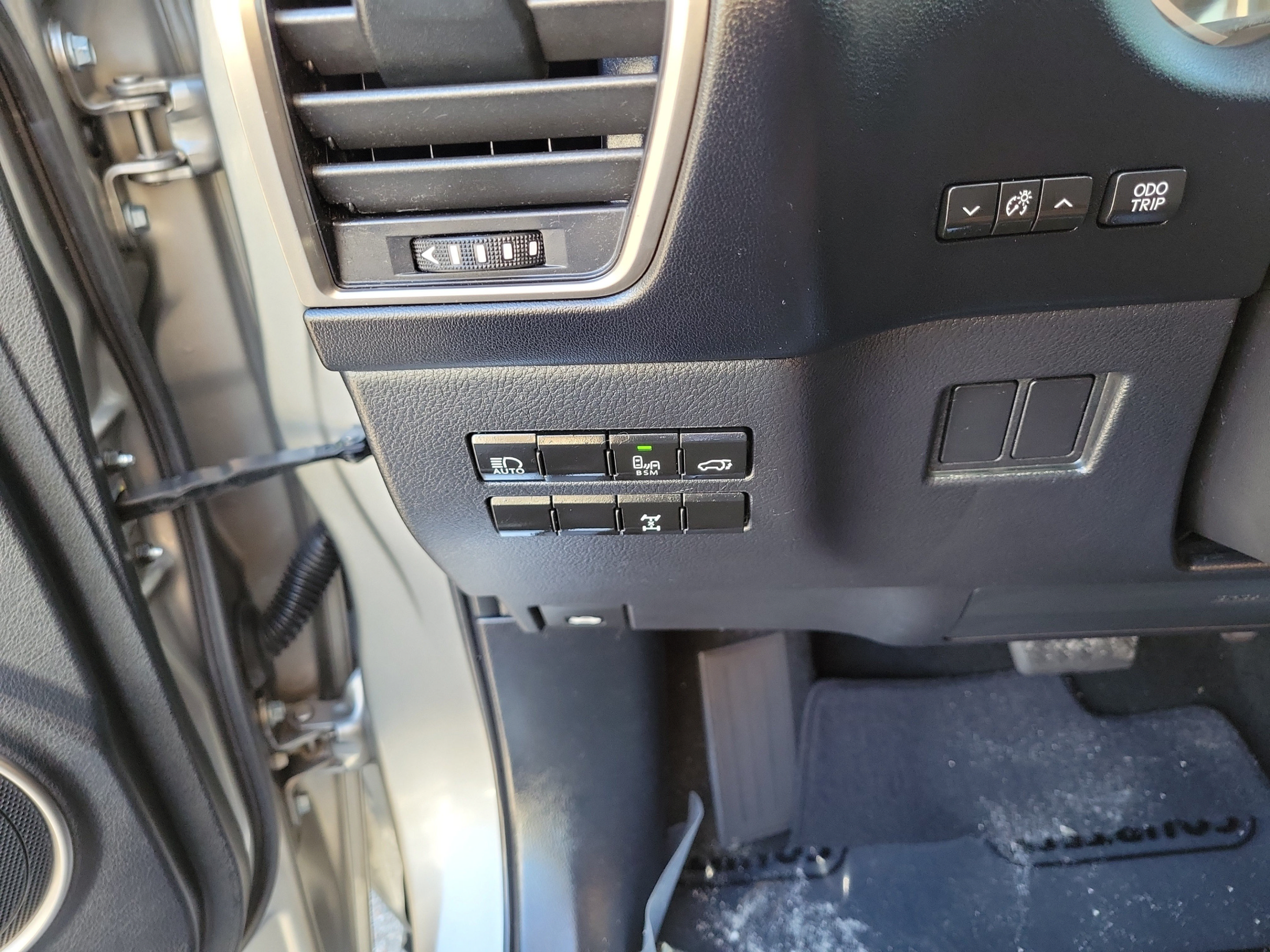 Used 2018 Lexus NX 300 AWD w/ Comfort Package image 31