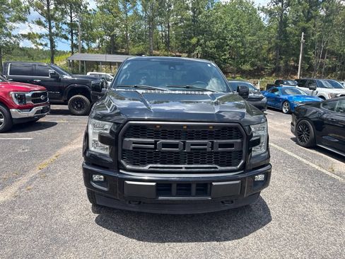 Used 2017 Ford F150 Lariat w/ Equipment Group 502A Luxury AWD/4WD image 2