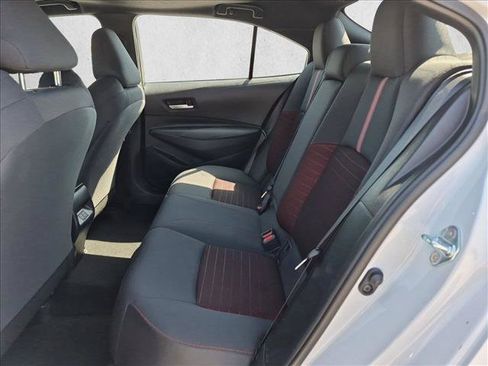 Used 2025 Toyota Corolla SE w/ SE Premium Package FWD image 19