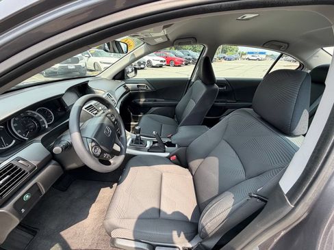 Used 2014 Honda Accord LX image 9