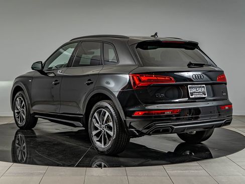 Used 2024 Audi Q5 2.0T Premium w/ Summer of Audi Package AWD/4WD image 7