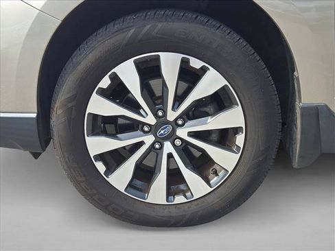 Used 2015 Subaru Outback 2.5i Limited AWD/4WD image 19
