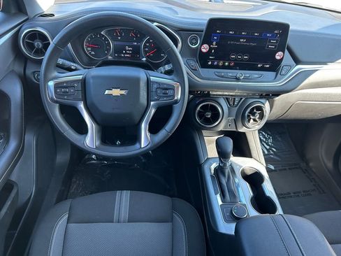 Used 2025 Chevrolet Blazer LT FWD image 15