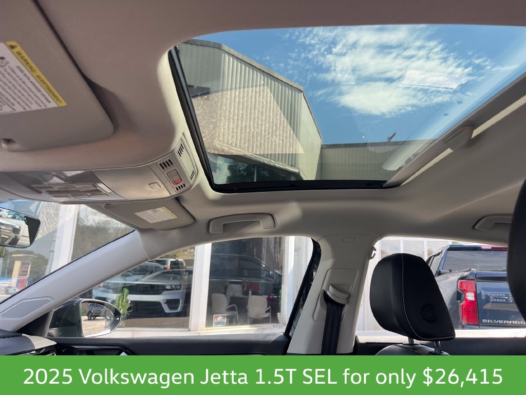 Used 2025 Volkswagen Jetta SEL FWD image 16