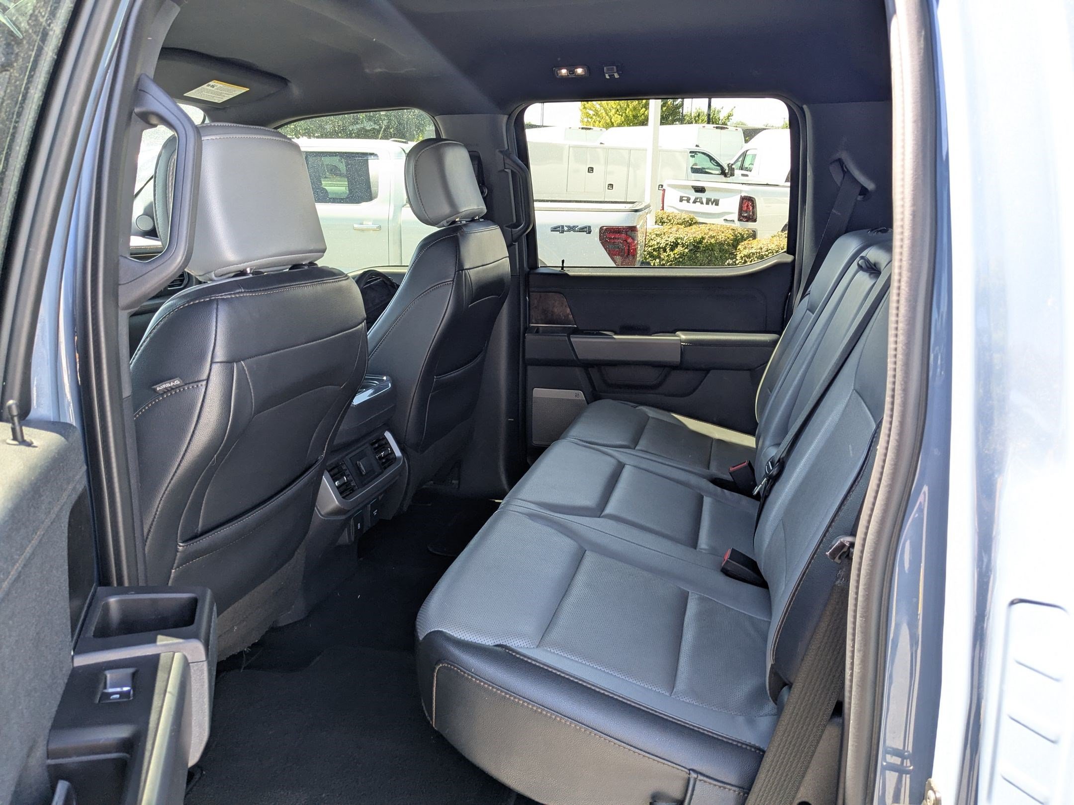 Used 2023 Ford F150 Lightning Lariat AWD/4WD image 30