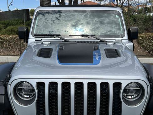 Used 2022 Jeep Wrangler Unlimited Rubicon 4xe AWD/4WD image 63