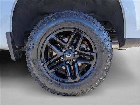 Used 2023 Chevrolet Silverado 1500 LT Trail Boss w/ LT Trail Boss Premium Package image 24
