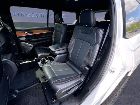 Used 2023 Jeep Grand Cherokee L Summit image 22