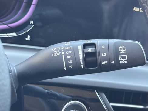 New 2026 Kia Seltos S FWD image 15