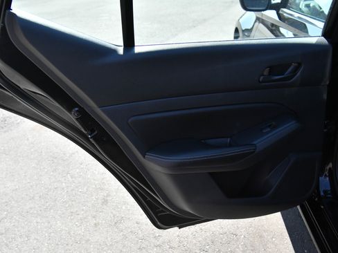 Used 2024 Nissan Altima 2.5 SV image 31