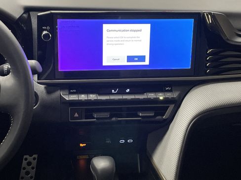 Certified 2025 Toyota Camry SE FWD image 31