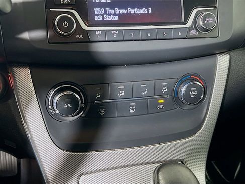 Used 2015 Nissan Sentra SR FWD image 14