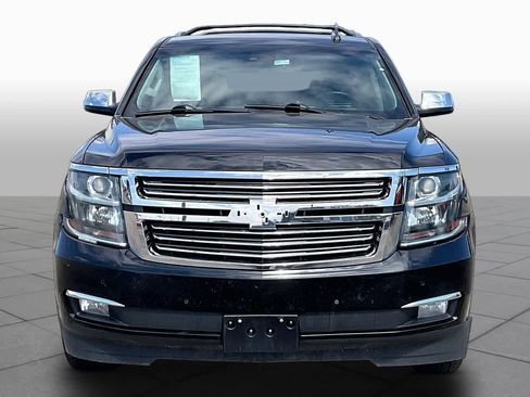Used 2020 Chevrolet Suburban Premier w/ Premier Plus Edition RWD image 4