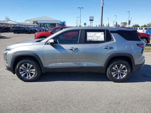 New 2026 Chevrolet Equinox LT w/ Safety and Technology Package image 2