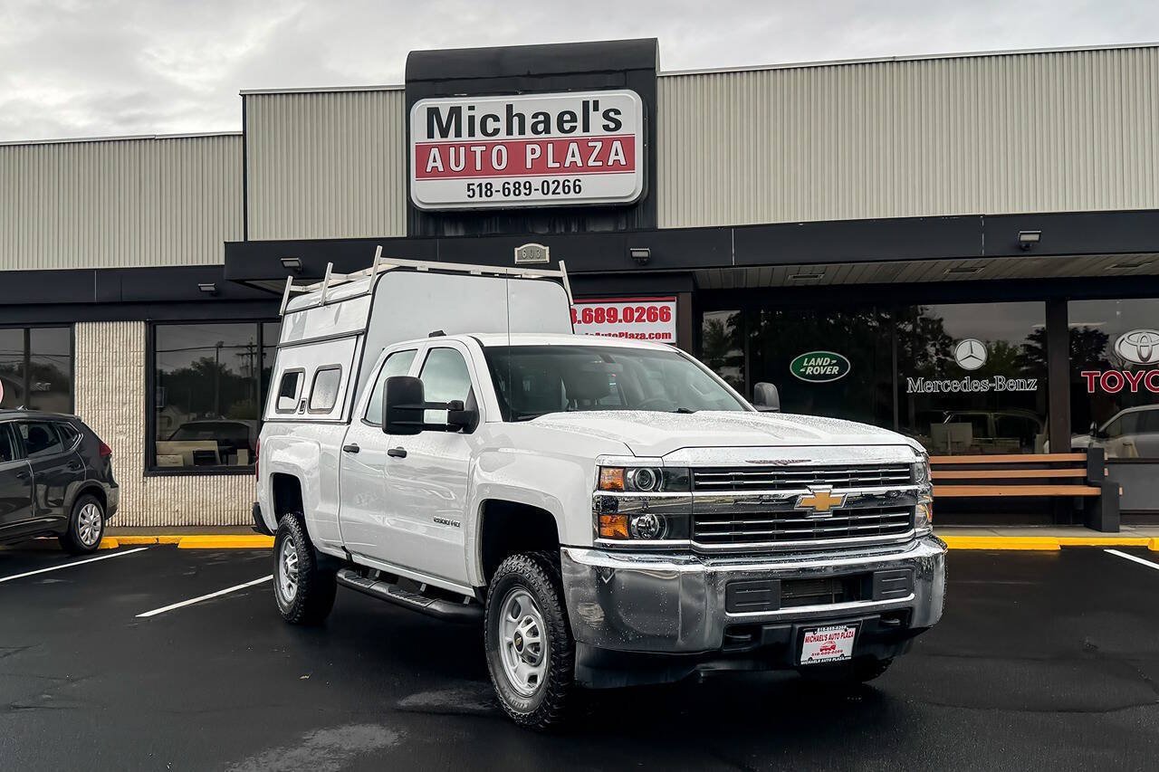 Used 2018 Chevrolet Silverado 2500 W/T w/ Snow Plow Prep Package AWD/4WD image 2