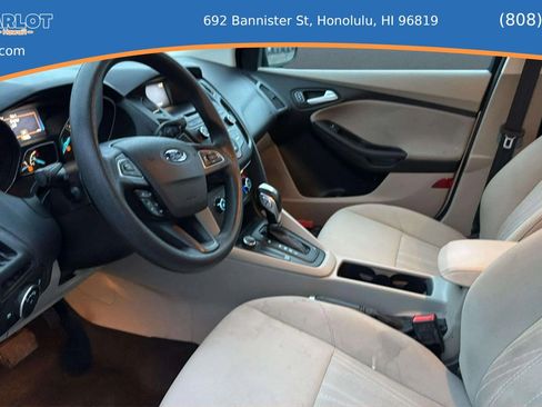 Used 2015 Ford Focus SE FWD image 21