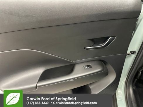 Used 2025 Hyundai Kona SEL image 17
