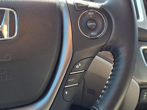 Certified 2018 Honda Pilot EX-L image 16