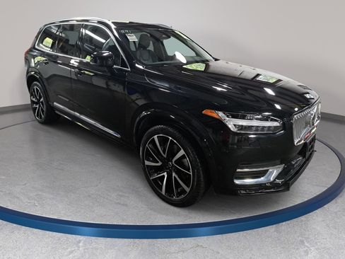Used 2023 Volvo XC90 B6 Plus w/ Protection Package Premier AWD/4WD image 3
