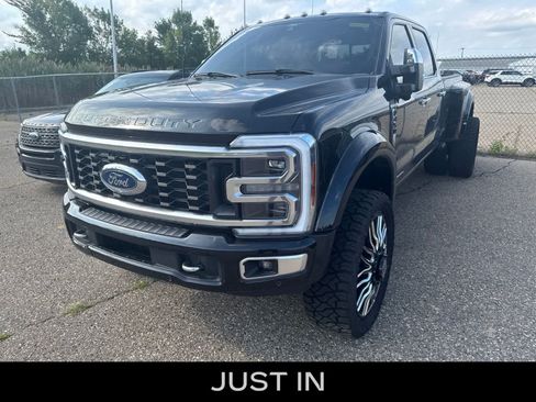Used 2024 Ford F450 Platinum w/ FX4 Off-Road Package AWD/4WD image 1