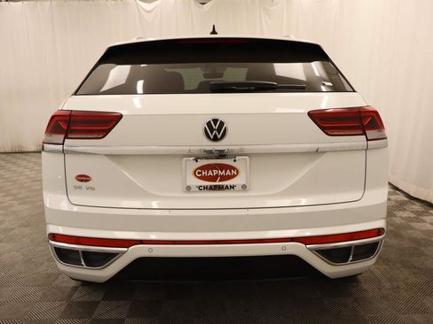 Certified 2021 Volkswagen Atlas Cross Sport SE FWD image 5