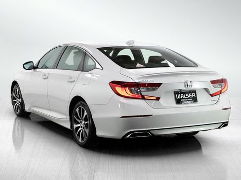 Used 2020 Honda Accord Sport image 3