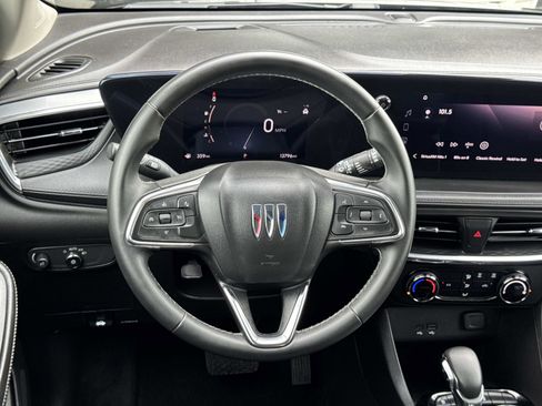 Used 2025 Buick Encore GX Preferred image 10