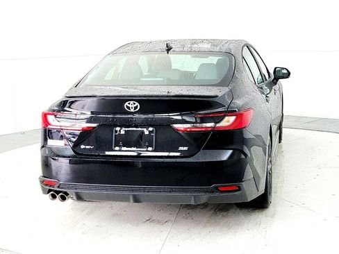 New 2026 Toyota Camry SE FWD image 5