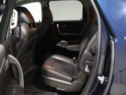 Used 2012 GMC Acadia SLT image 17