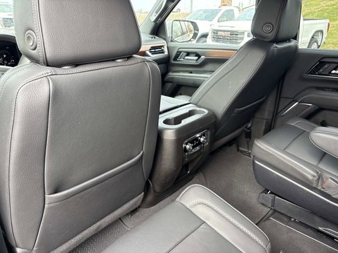 Certified 2025 GMC Yukon Denali image 29