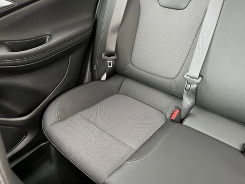 Used 2025 Buick Encore GX Preferred image 39