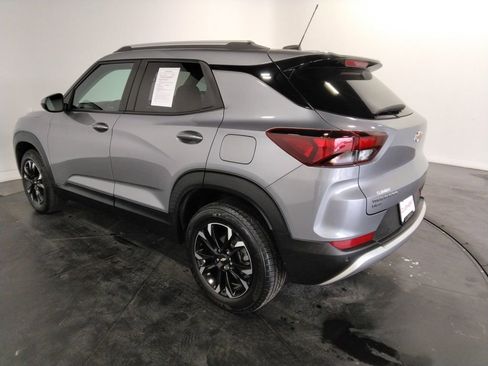 Used 2023 Chevrolet TrailBlazer LT w/ Sun and Liftgate Package image 8
