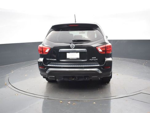 Used 2017 Nissan Pathfinder Platinum w/ Cargo Package image 5