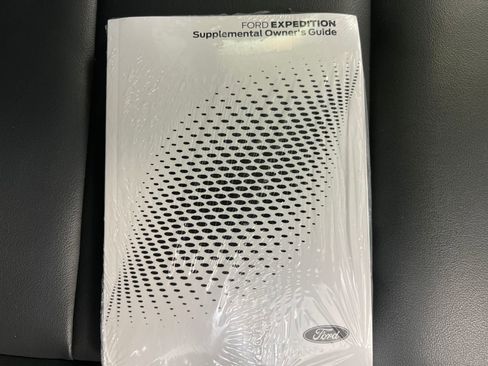 Used 2025 Ford Expedition Active image 28