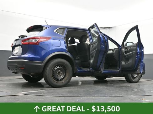 Used 2020 Nissan Rogue Sport S image 74