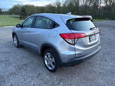 Used 2021 Honda HR-V LX image 5