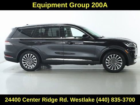 Used 2020 Lincoln Aviator Reserve w/ Class IV Trailer Tow Package image 11