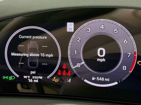 New 2025 Porsche Panamera 4 image 16