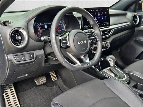 Used 2023 Kia Forte GT-Line w/ GT-Line Premium Package FWD image 9