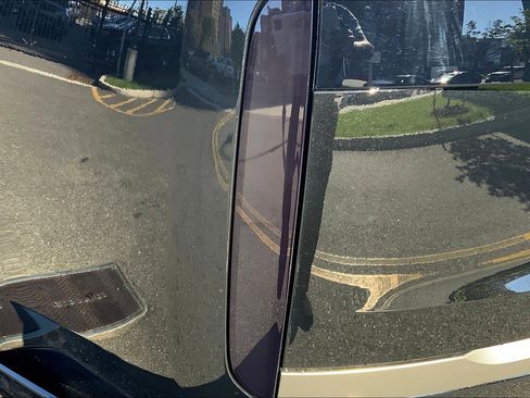 New 2025 Land Rover Range Rover SE image 14