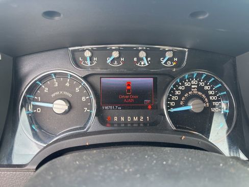 Used 2012 Ford F150 Lariat image 12