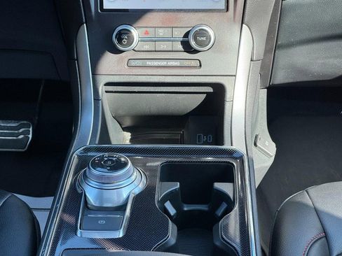 Used 2021 Ford Edge ST-Line image 14