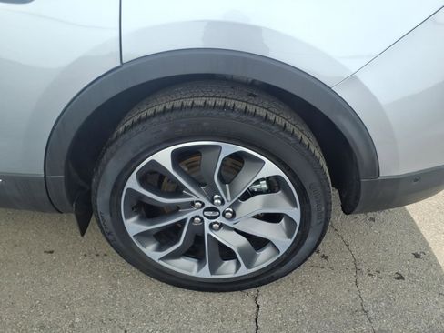 Certified 2022 Lincoln Nautilus Reserve w/ Equipment Group 201A image 8