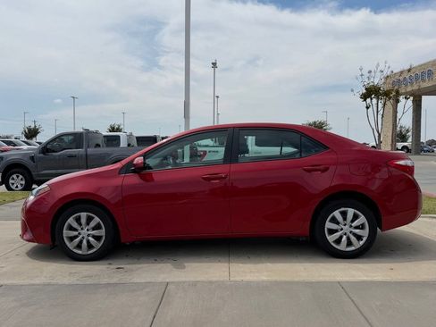 Used 2016 Toyota Corolla LE FWD image 8