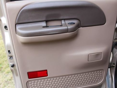 Used 1999 Ford F350 Lariat image 32