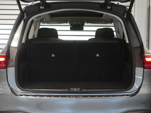 Used 2026 Mercedes-Benz GLS 450 4MATIC image 32