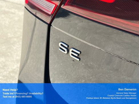 Used 2023 Volkswagen Tiguan SE AWD/4WD image 27