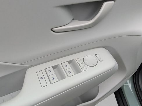 New 2026 Hyundai Kona SE image 22